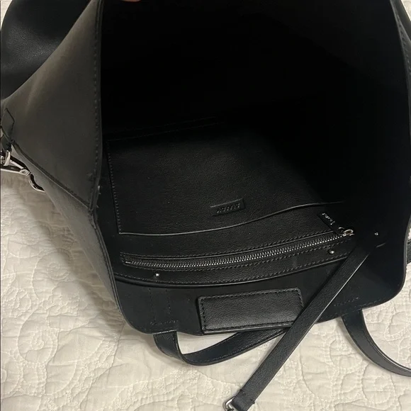 Away Launched Leather Tote monogram with LKV (HAS BEEN BLOCKED OUT SEE PHOTOS) - Picture 6 of 8